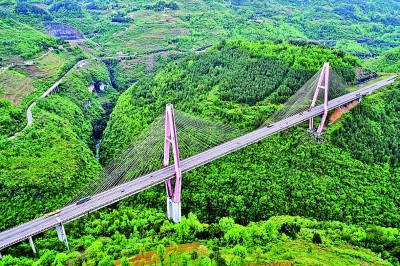 舒心路、连心桥，通往幸福新生活