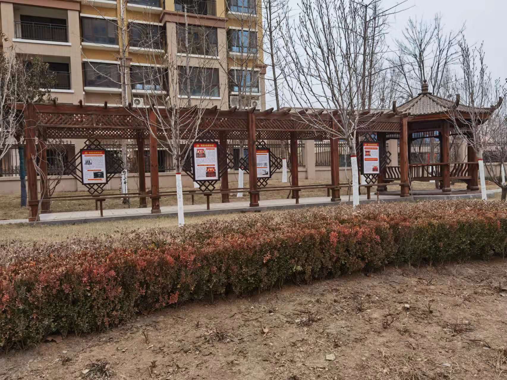 景和园步道走廊。袁阁 摄