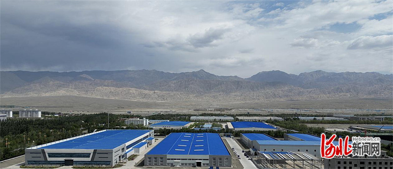 位于铁门关市经济开发区的产业园。保定援疆前指供图.jpg